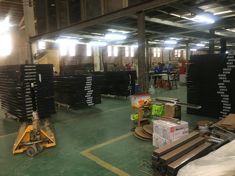 鋁合金門窗10大品牌廠家該如何在門窗市場中占據(jù)有利的市場地位？