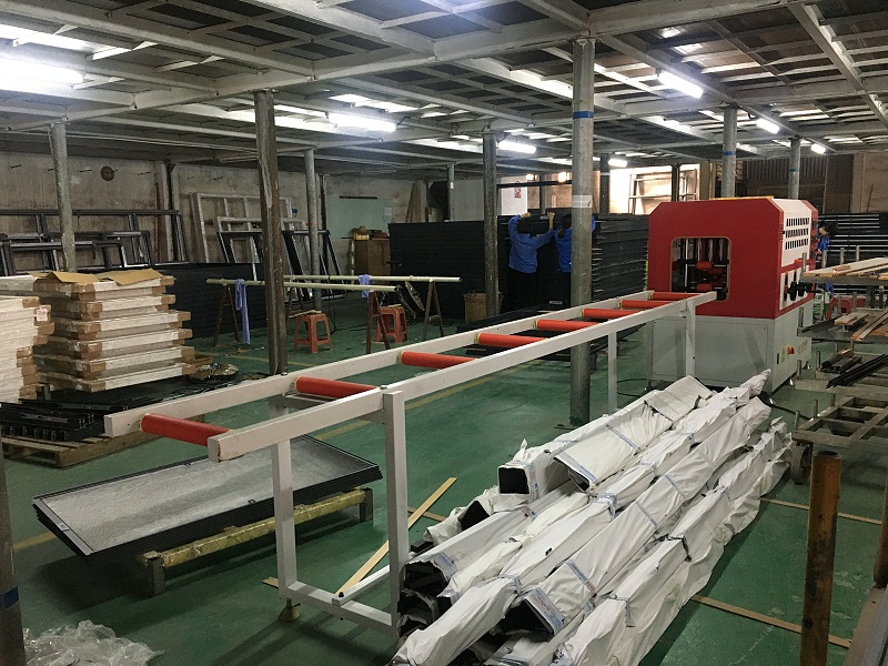 老公非要購買這家門窗廠的鋁合金門窗，看到實(shí)物我閉嘴了！