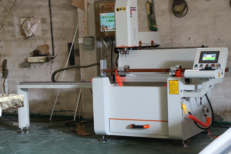 真正懂門窗的人，家里都在用這種鋁合金門窗！