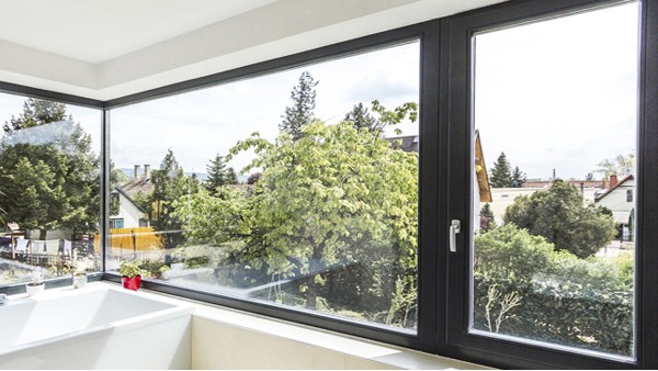 堪比美的暖風(fēng)機(jī)的鋁木復(fù)合門窗，助你輕松抵御寒冬！