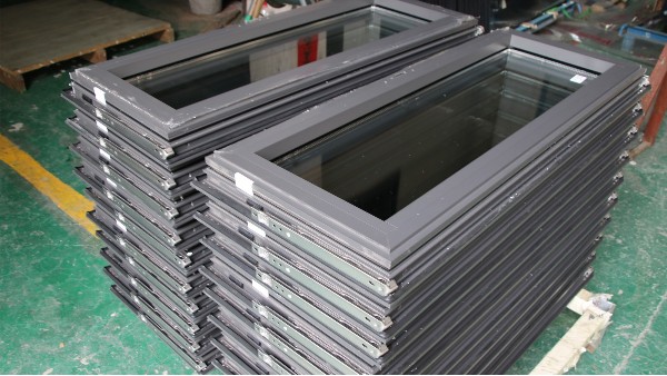 工程門(mén)窗廠家價(jià)格越貴越有保障嗎？-樓上樓門(mén)窗