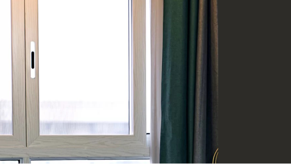 佛山哪里有做高端鋁木系統(tǒng)門(mén)窗的門(mén)窗廠家？