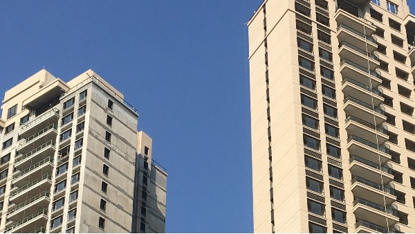 工程門窗如何實(shí)現(xiàn)規(guī)?；亩ㄖ粕a(chǎn)?樓上樓有妙招!